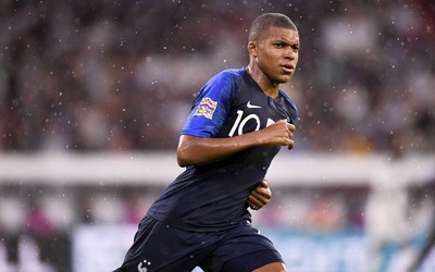 亿德电竞独家-丁丁的传球总能找到空当