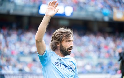 亿德电竞精华-诺伊尔更衣室谈话激励全队